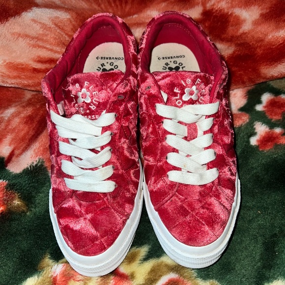 tyler the creator red fuzzy converse size 8 in womens - Picture 1 of 4